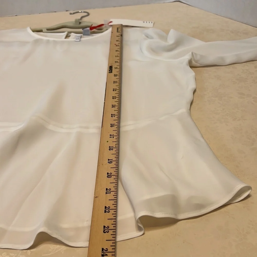 Elle White Blouse with Flare Sleeve and bottom.  Size M - Picture 6 of 8